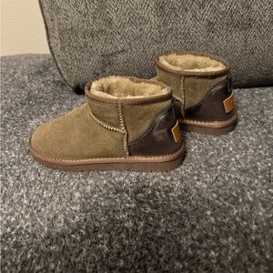 UGG Kids Shoes in Brown and Tan
